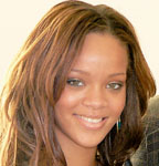 Robyn Rihanna Fenty: signs big American music label. 