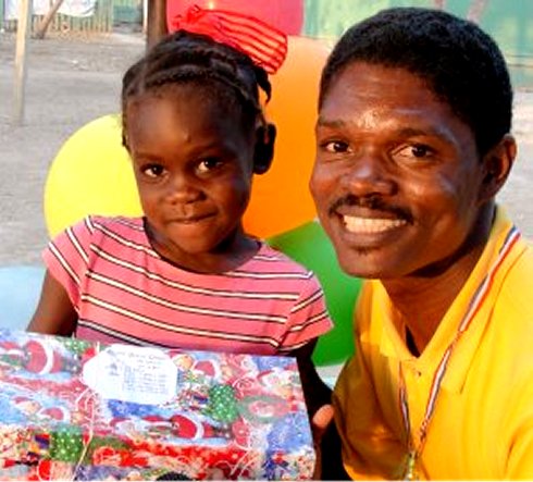 Pastor Pierre Banes Laurore founder and president 15 Minutes en Sentinelle Pastor of World Missionary Evangelical Church Haiti National Director of Evangelism Explosion Regional Coordinator DCPI