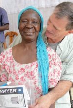 Pastor Paul Hurst from Coral Ridge Presbyterian Church in Florida joined the team in Bon Repos at the Yolanda Thervil Foundation to assist with the Sawyer Point One Water filters.