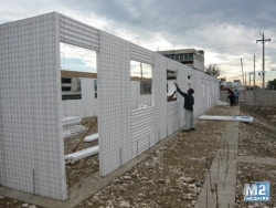 Here you can see an EMMEDUE single-family house of 70 m2 being built in Panama