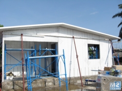 Here you can see an EMMEDUE single-family house of 70 m2 being built in Panama