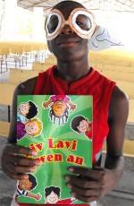 Thanks to the Bible Society of Haiti that donated these wonderful bright colored books 