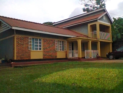 Kampala Uganda Mission Hope Guest House supporting Hope Child Care Centre 