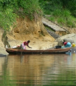 Tjaikondre is nestled on the banks of the Suriname River. 