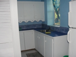 Shalom Cottage kitchen